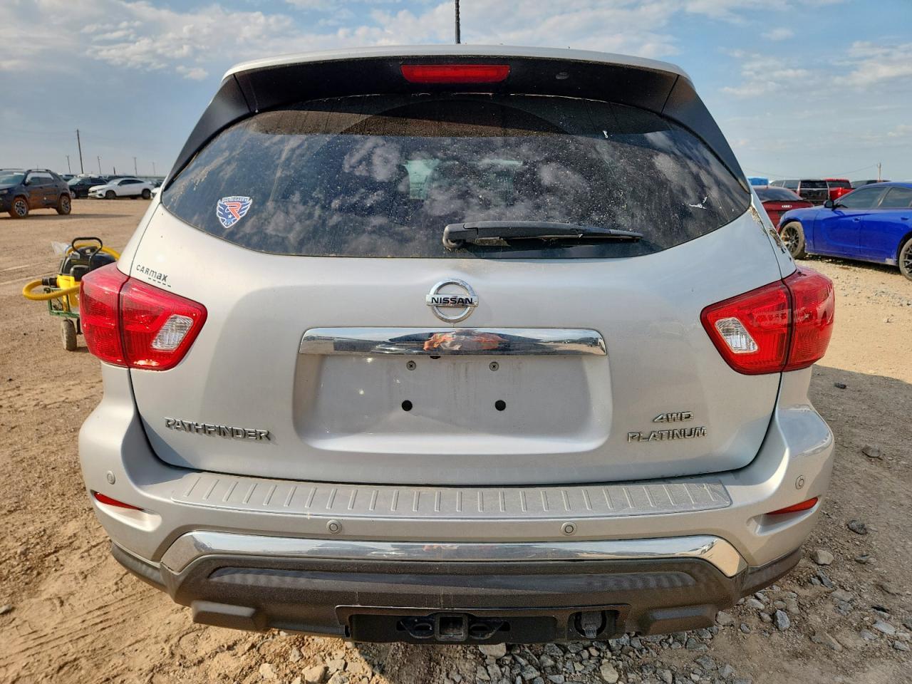 2018 Nissan Pathfinder S - Фото 6