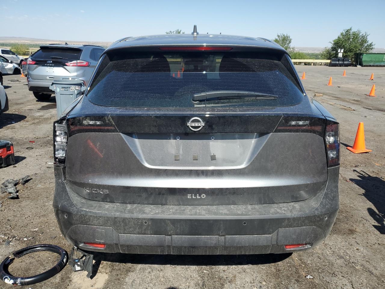 2025 Nissan Kicks S - Image 6
