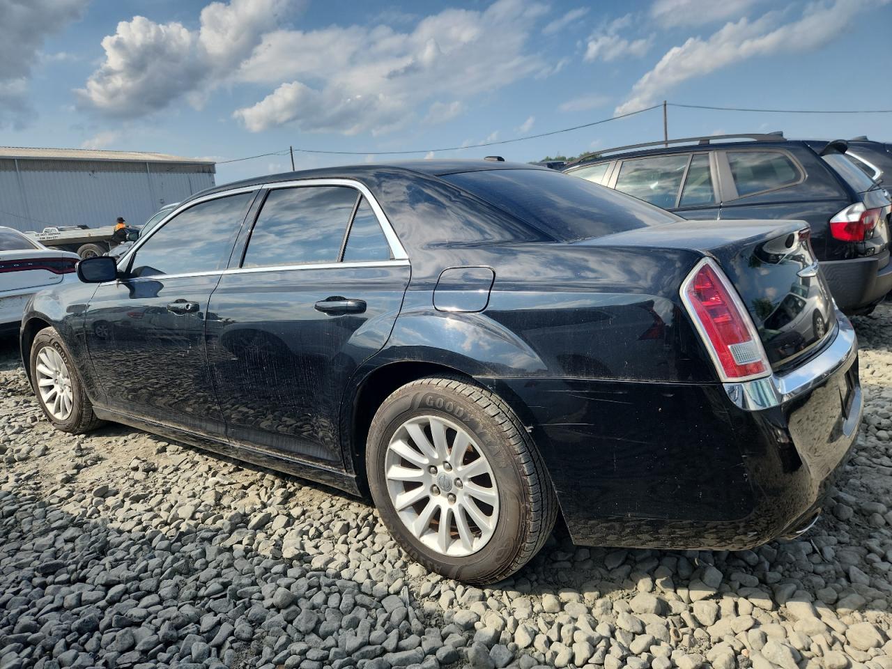 2012 Chrysler 300 - Фото 2