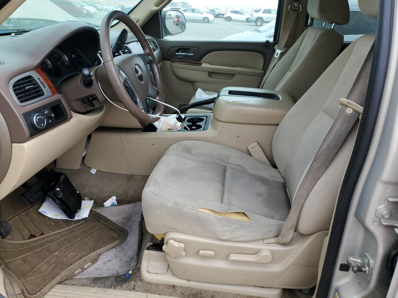 2011 GMC Yukon Xl C1500 Sle - Image 7