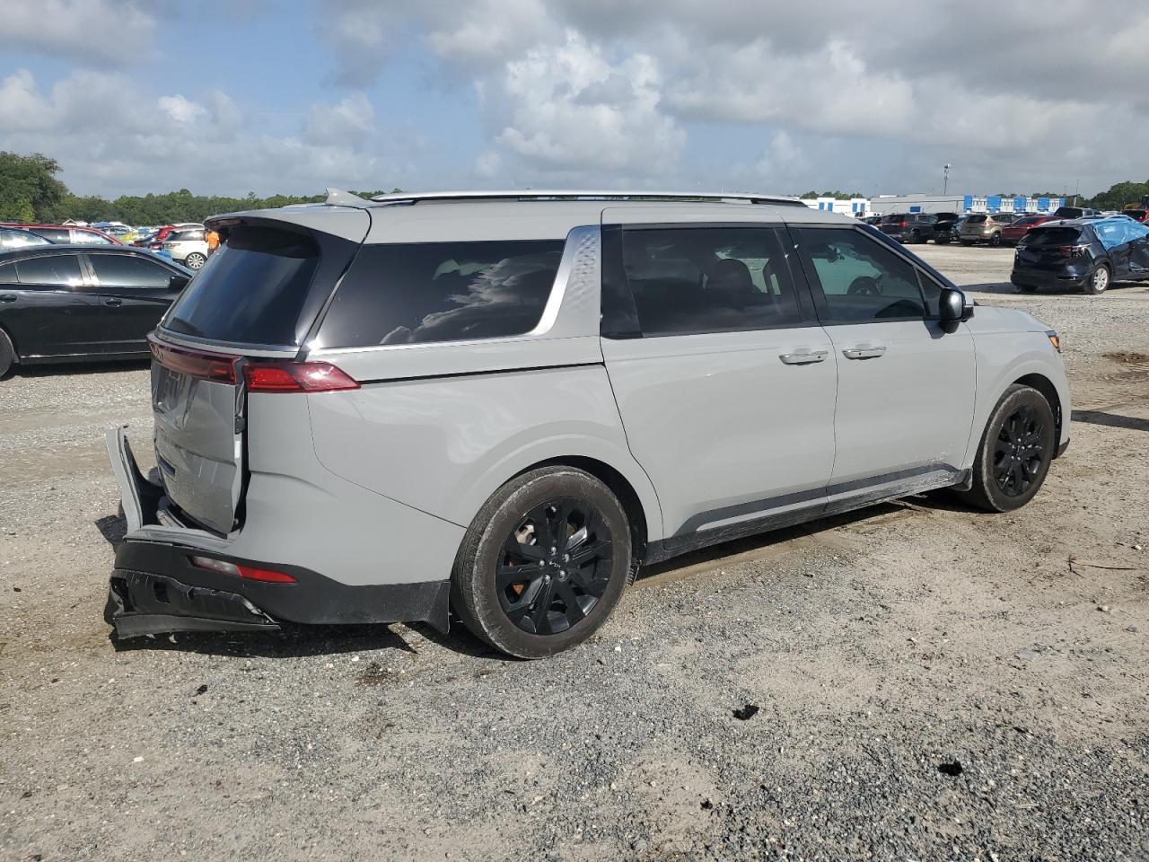 2024 Kia Carnival Sx - Фото 3