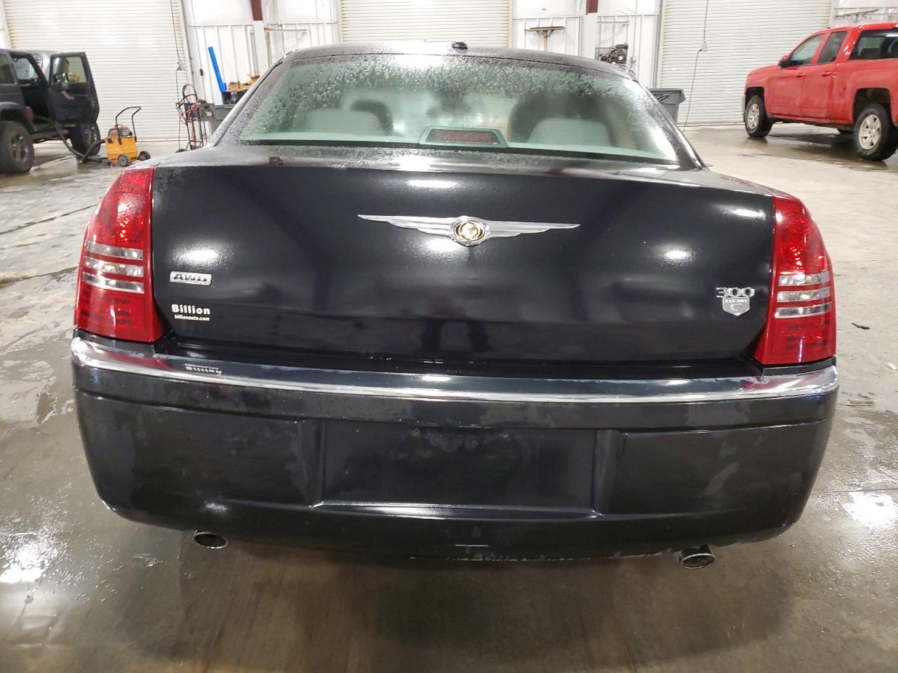 2007 Chrysler 300C - Фото 6
