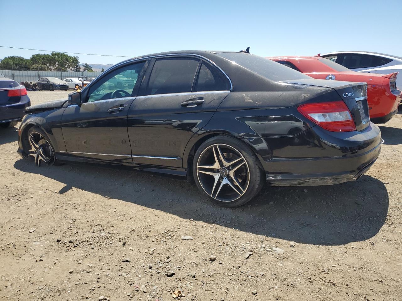 2011 Mercedes-Benz C 300 - Фото 2