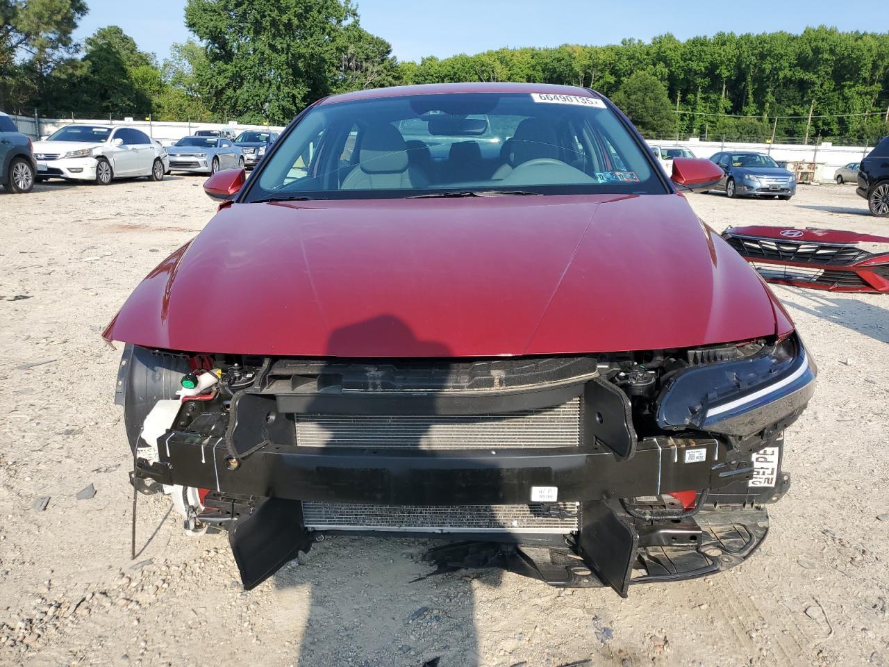 2024 Hyundai Elantra Sel - Image 5