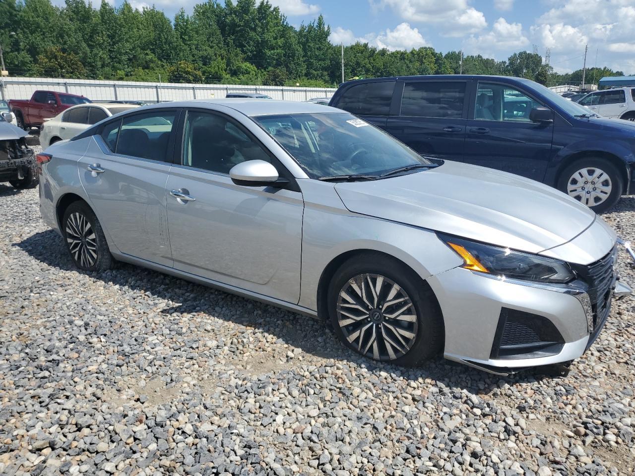 2023 Nissan Altima Sv - Фото 4