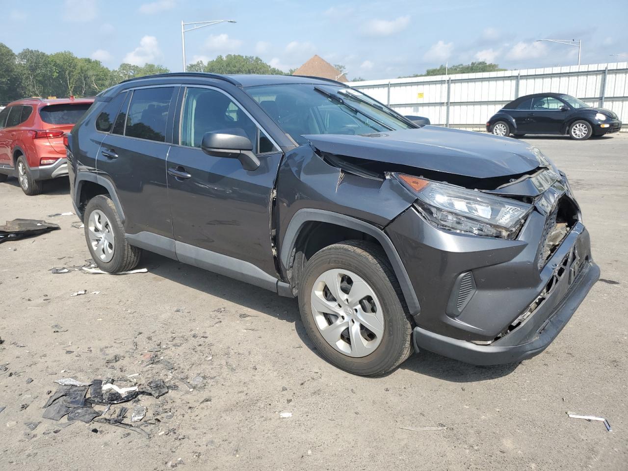 2019 Toyota Rav4 Le - Image 4