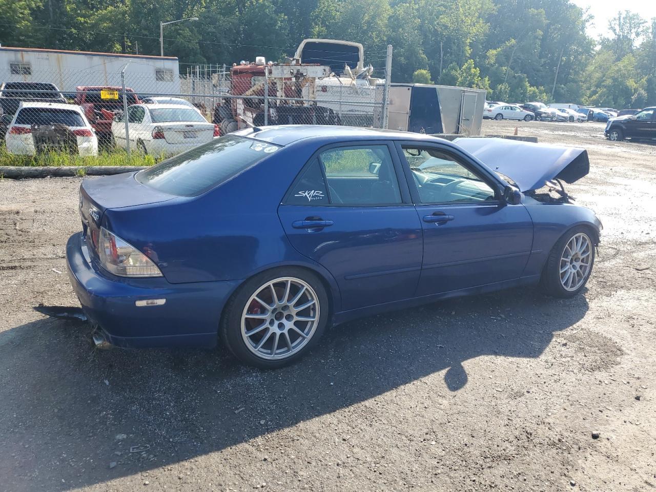 2001 Lexus Is 300 - Image 3