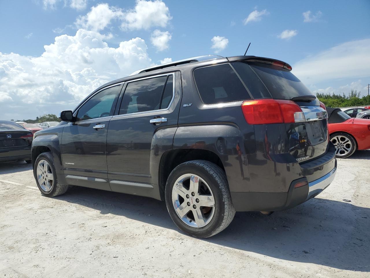 2013 GMC Terrain Slt - Image 2