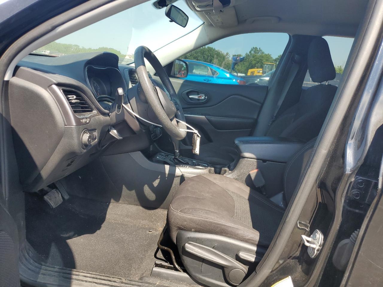 2019 Jeep Cherokee Latitude - Image 7