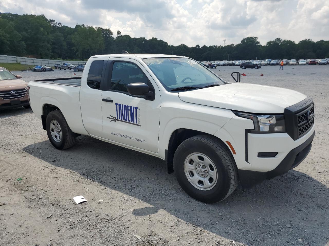 2023 Nissan Frontier S - Image 4