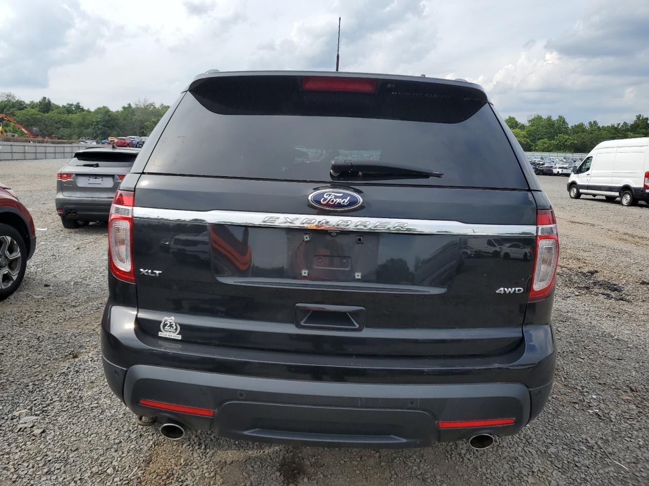 2014 Ford Explorer Xlt - Image 6