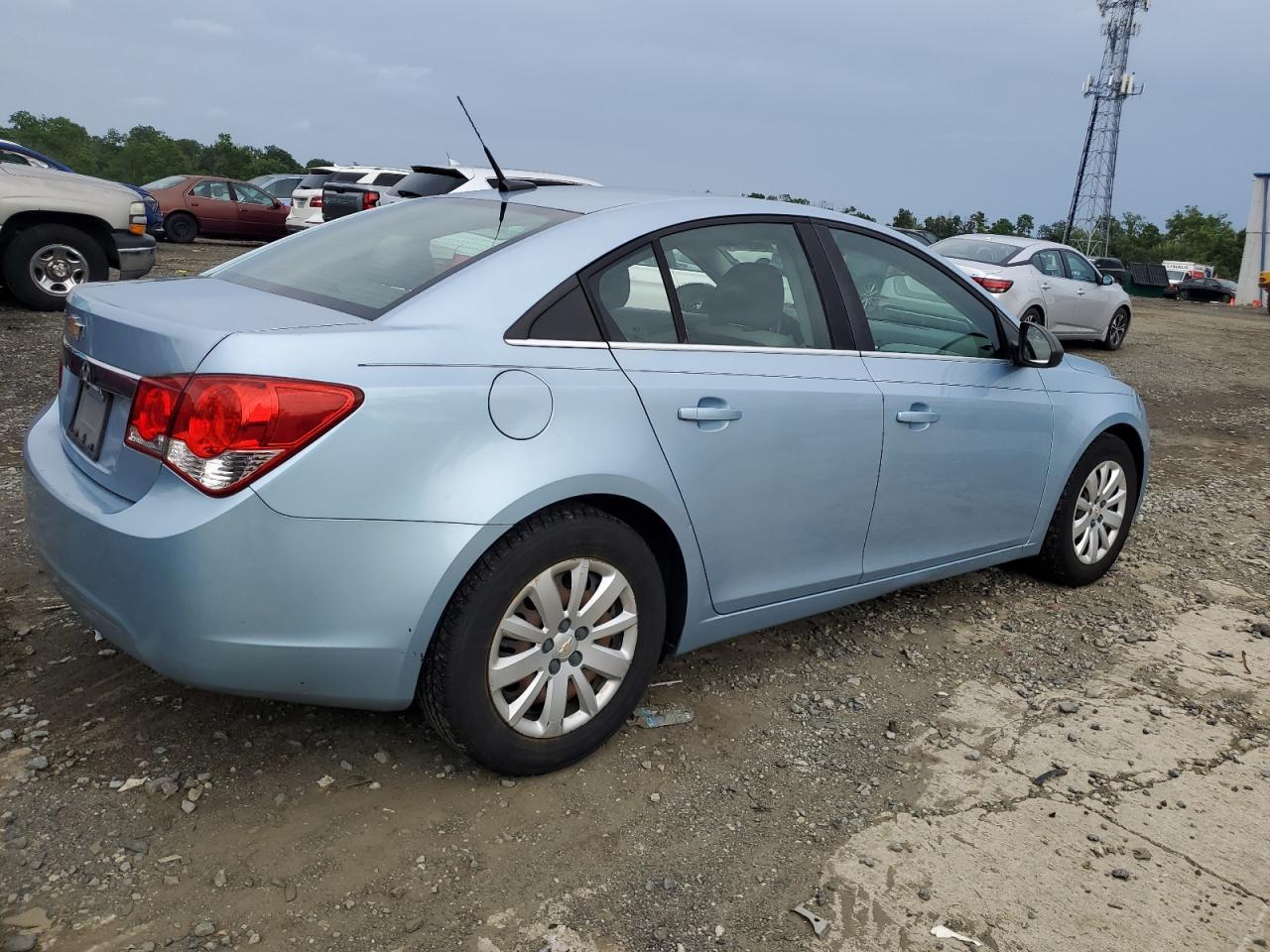 2011 Chevrolet Cruze Ls - Фото 3