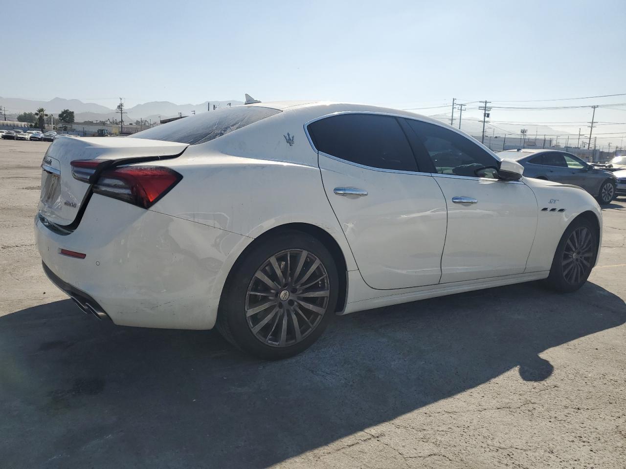 2022 Maserati Ghibli Base - Image 3
