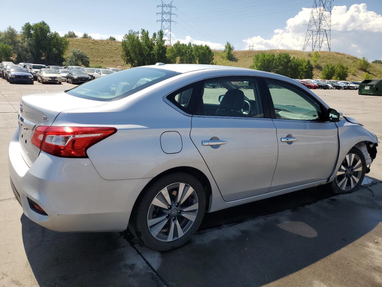 2017 Nissan Sentra S - Фото 3