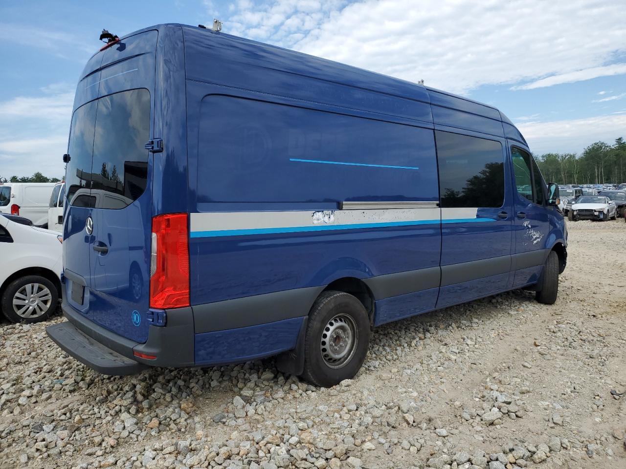 2024 Mercedes-Benz Sprinter 2500 - Фото 3