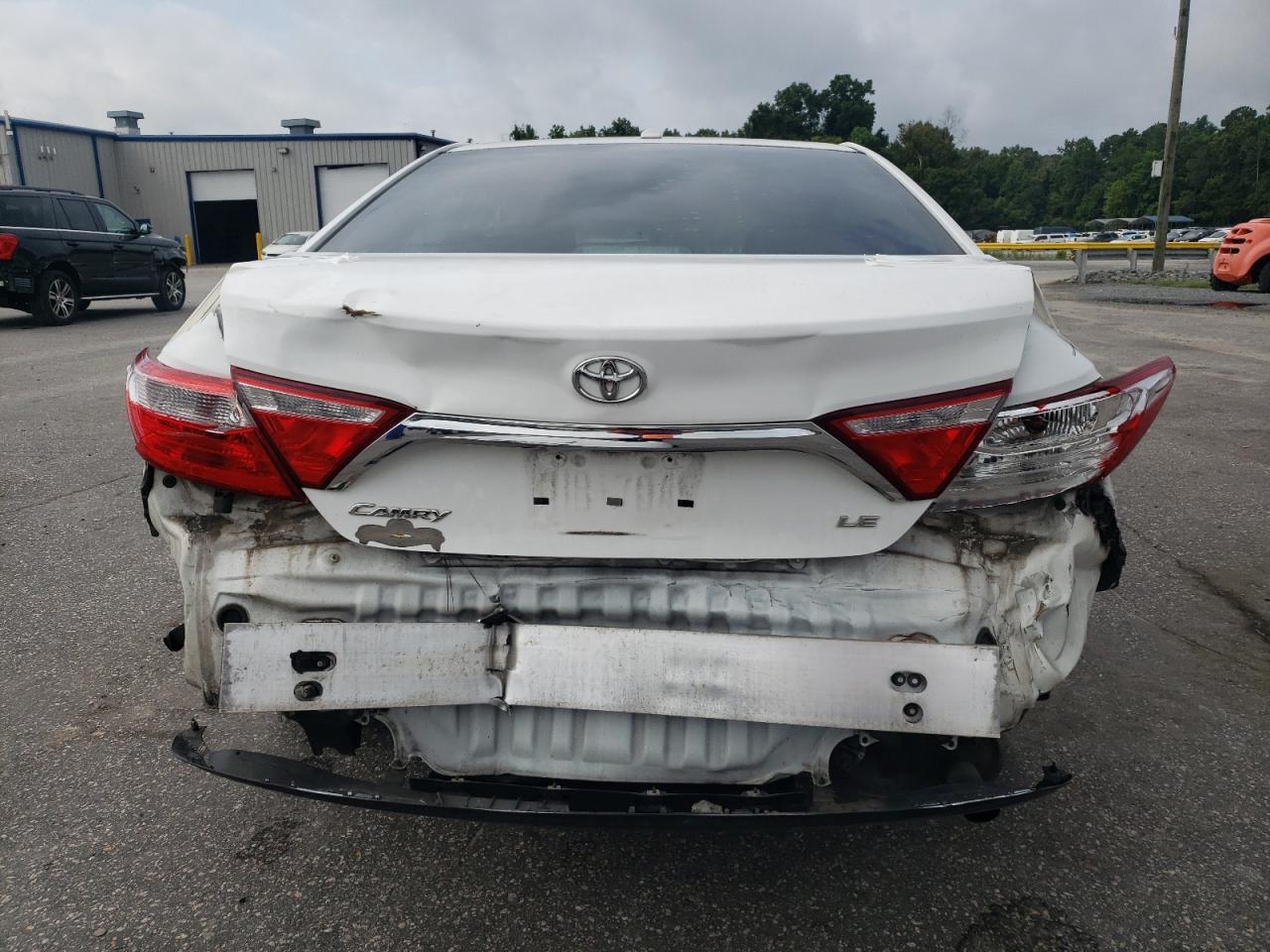 2016 Toyota Camry Le - Image 6