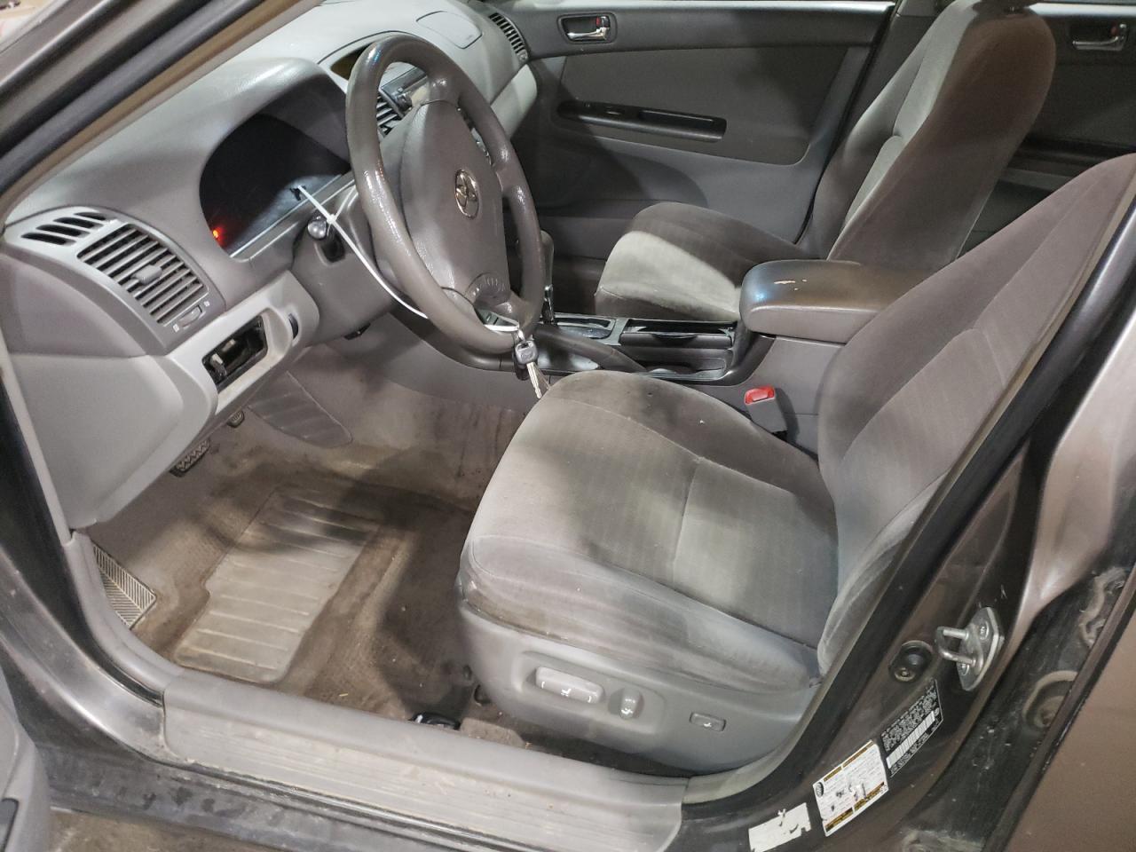 2005 Toyota Camry Le - Фото 7