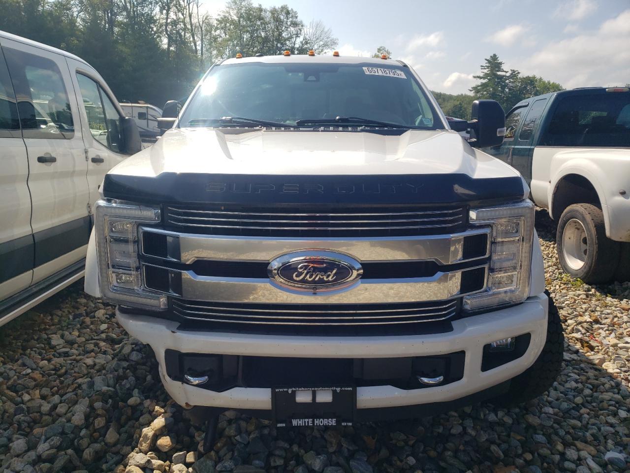 2018 Ford F450 Super Duty - Image 5