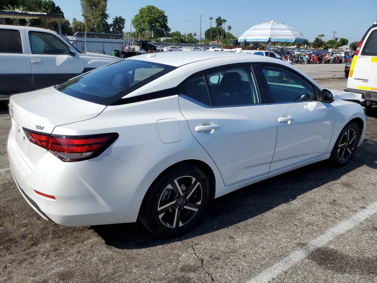 2024 Nissan Sentra Sv - Image 3