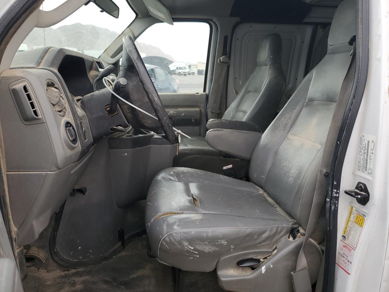 2014 Ford Econoline E250 Van - Фото 7