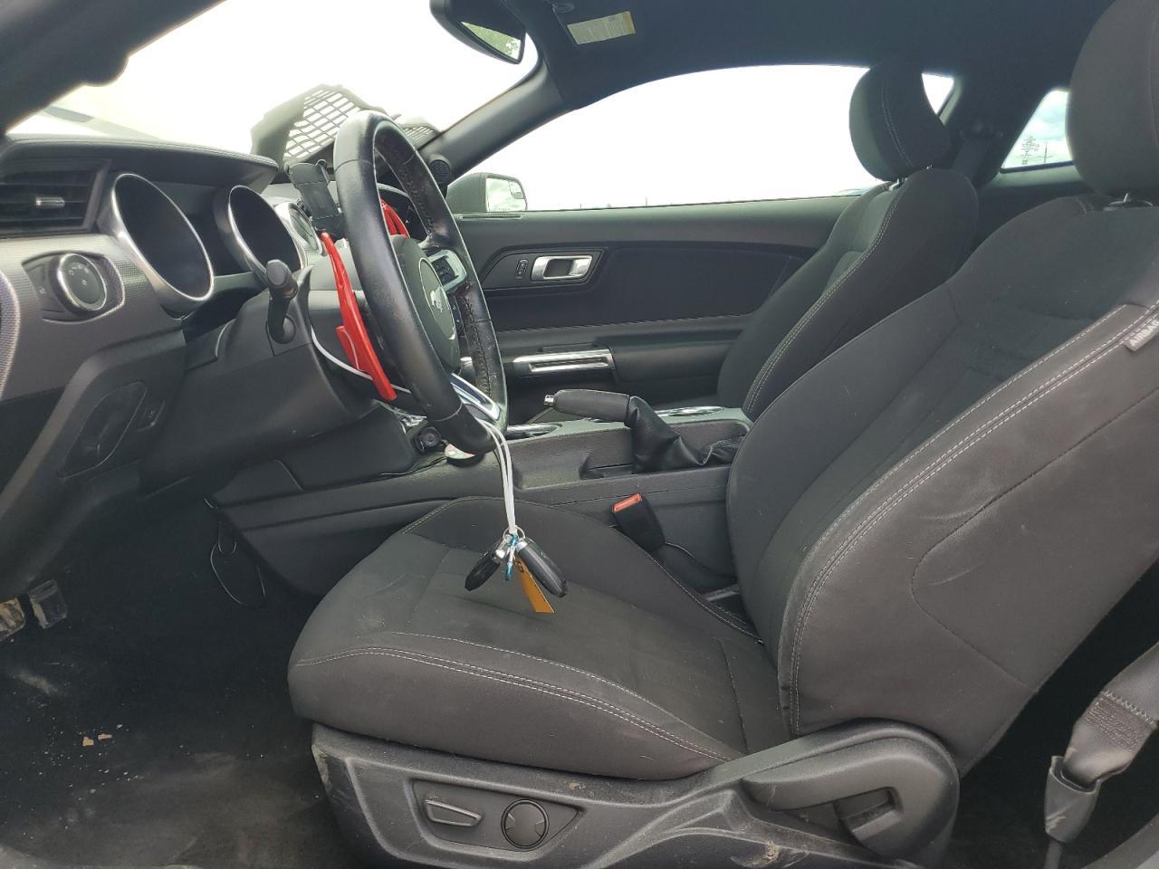 2020 Ford Mustang - Image 7