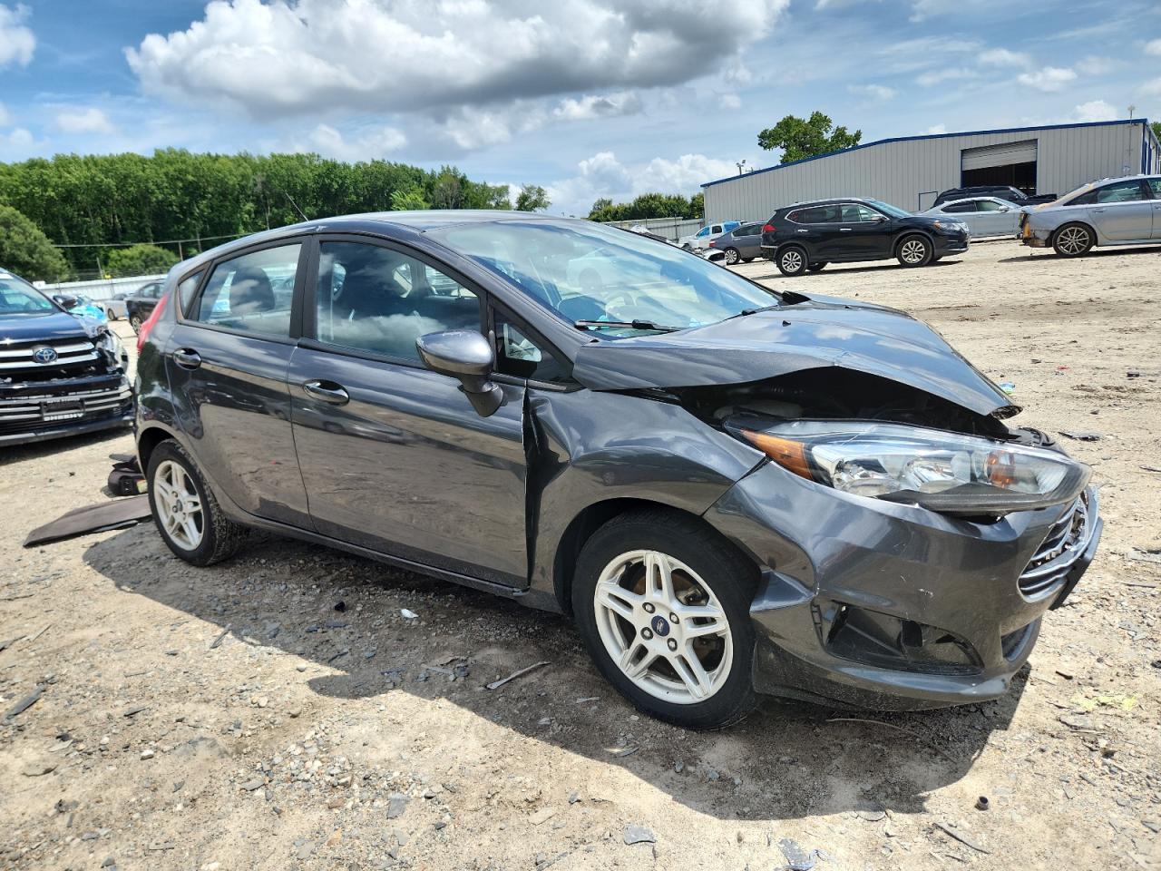2018 Ford Fiesta Se - Image 4