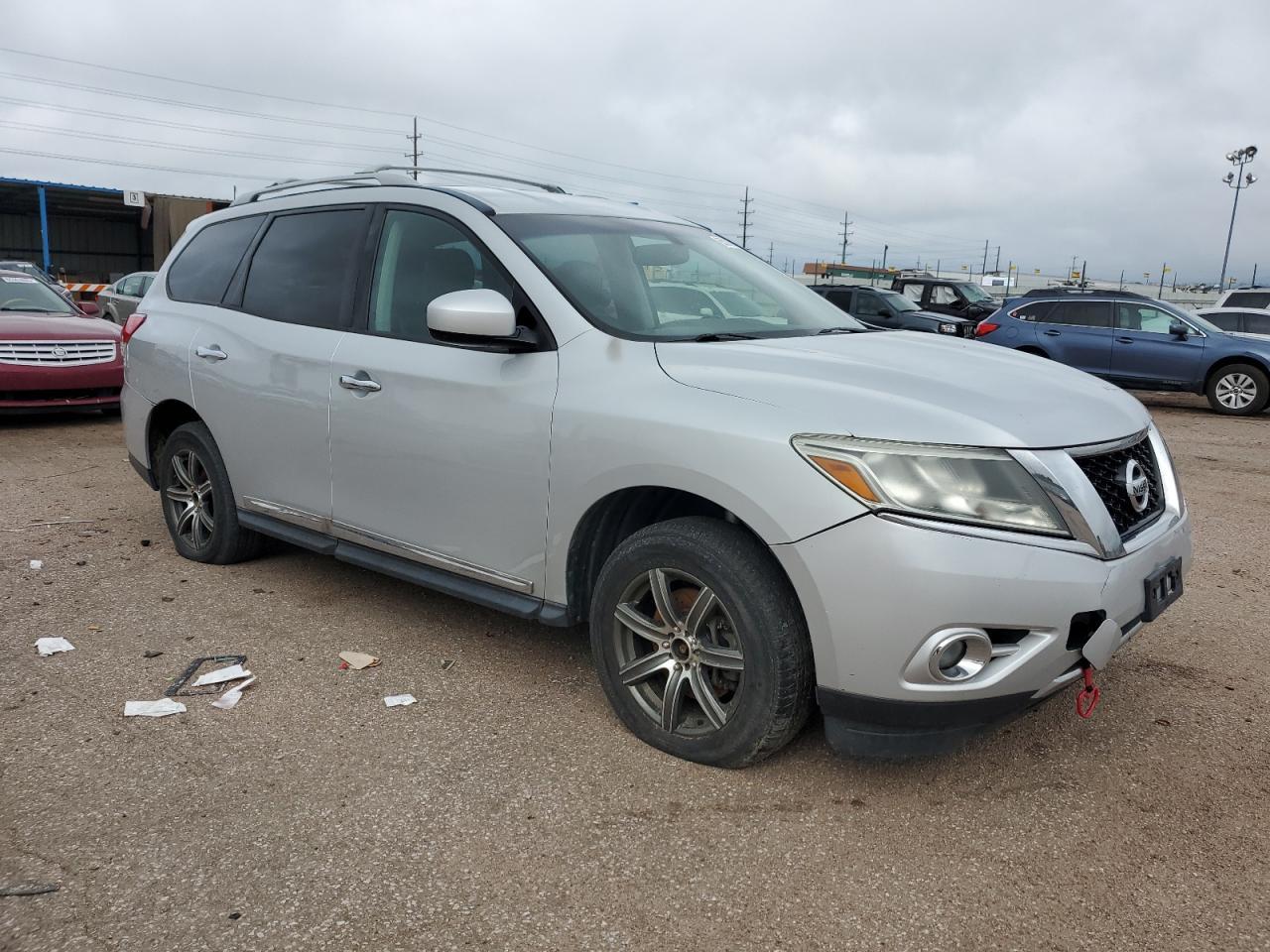 2013 Nissan Pathfinder S - Image 4