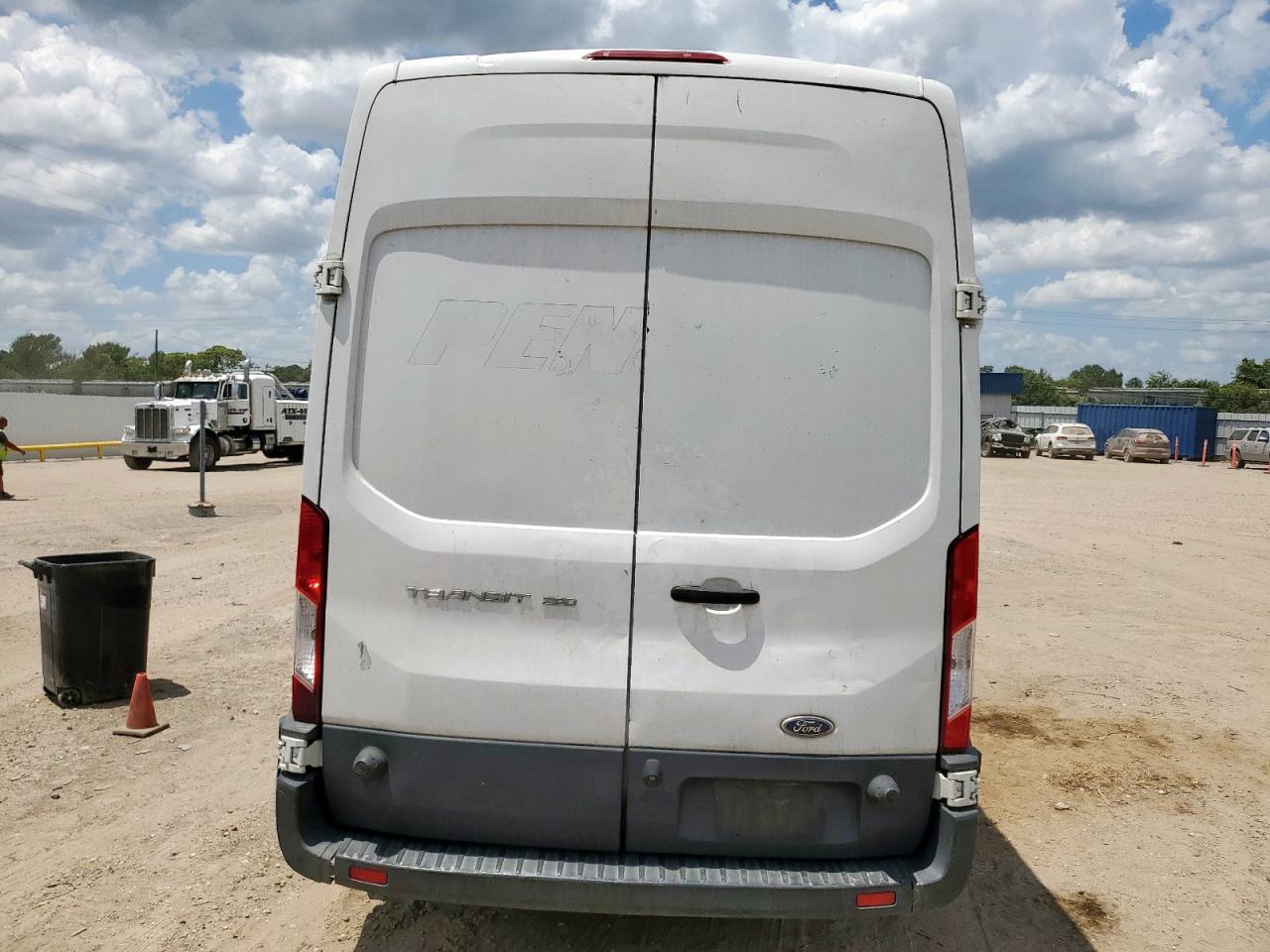 2017 Ford Transit T-250 - Image 6