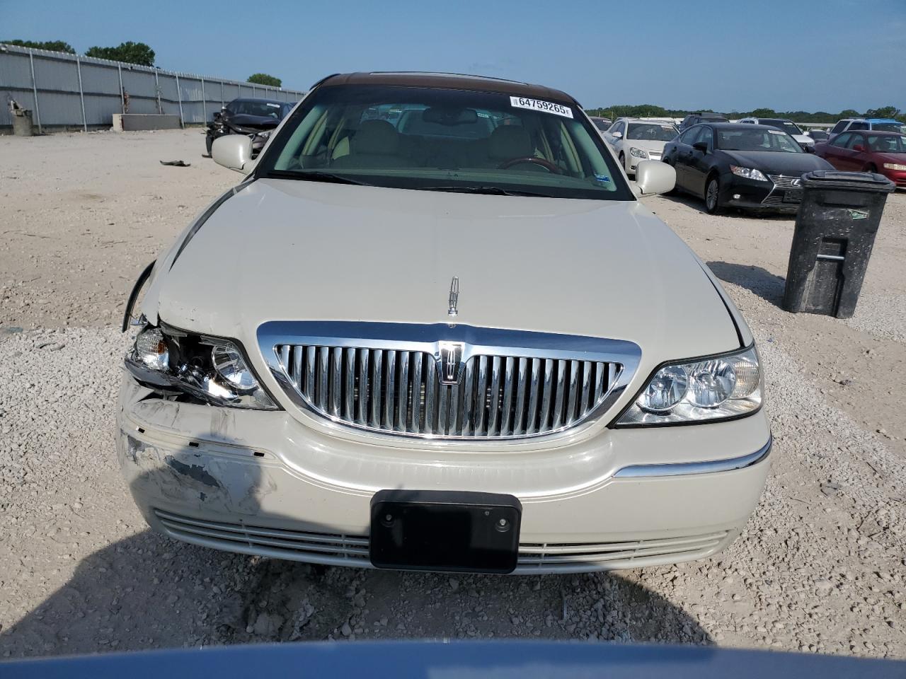 2005 Lincoln Town Car Signature Limited - Фото 5