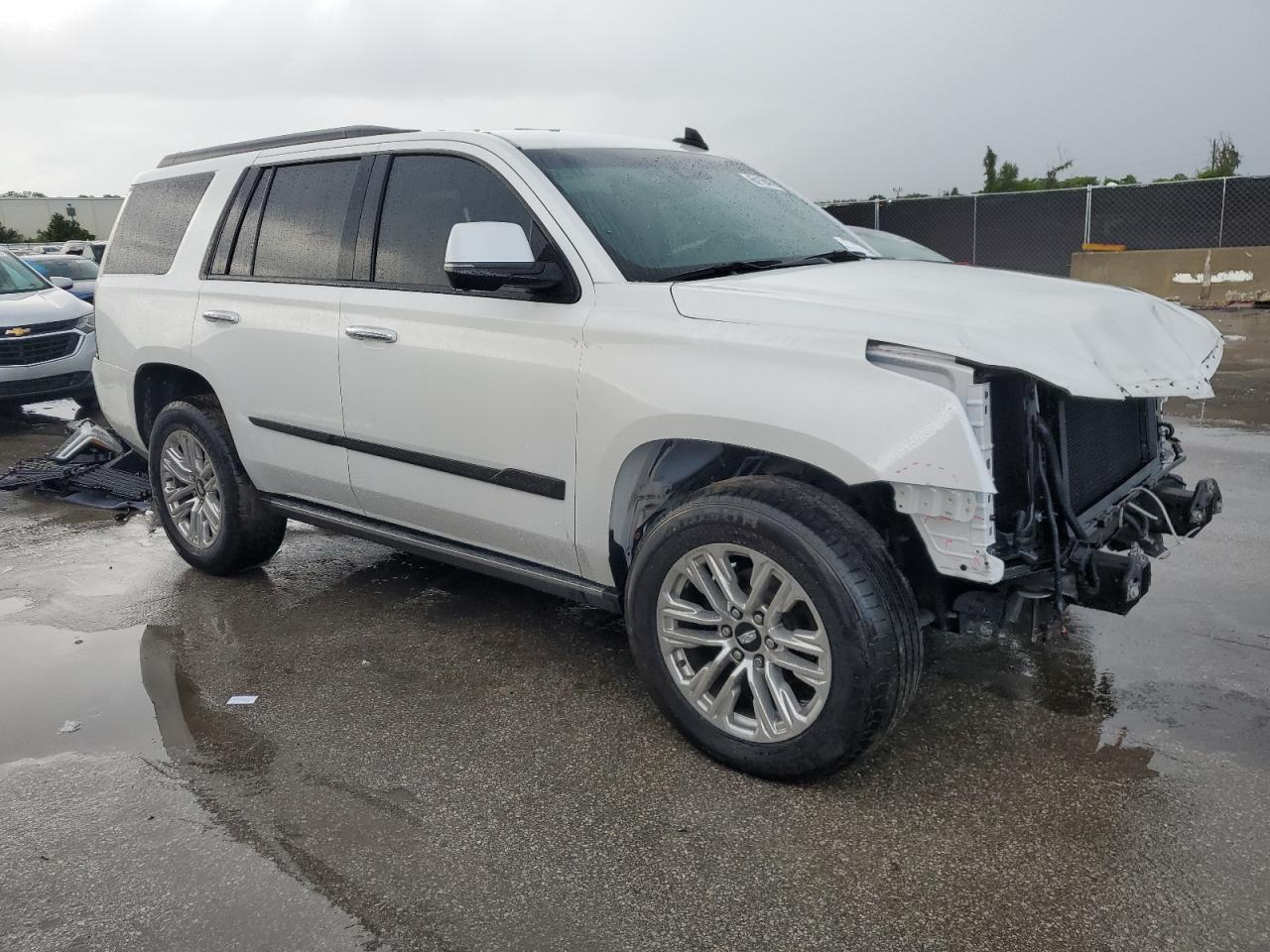 2019 Cadillac Escalade Premium Luxury - Image 4