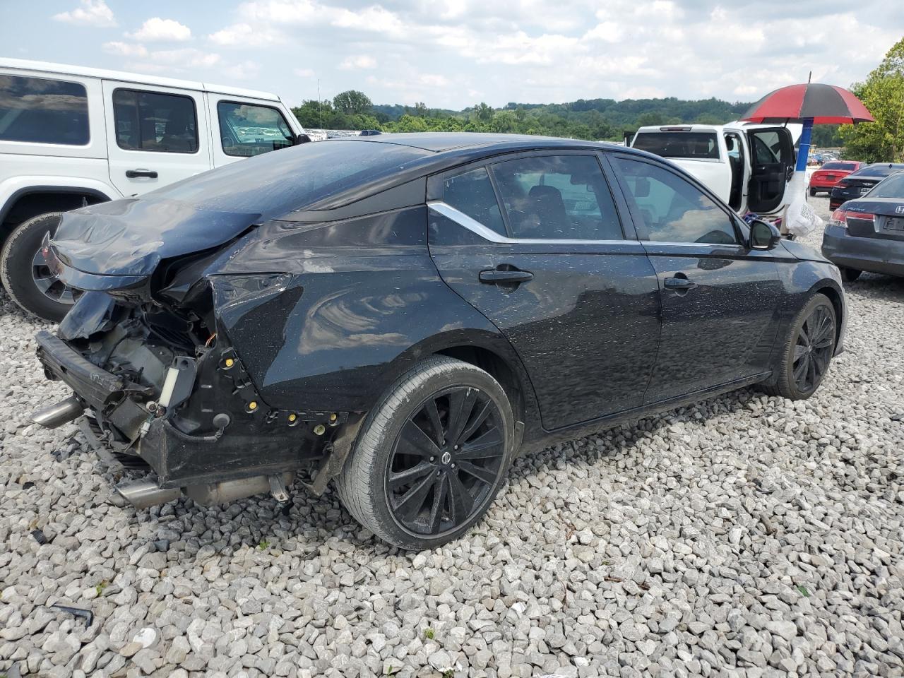2022 Nissan Altima Sr - Фото 3