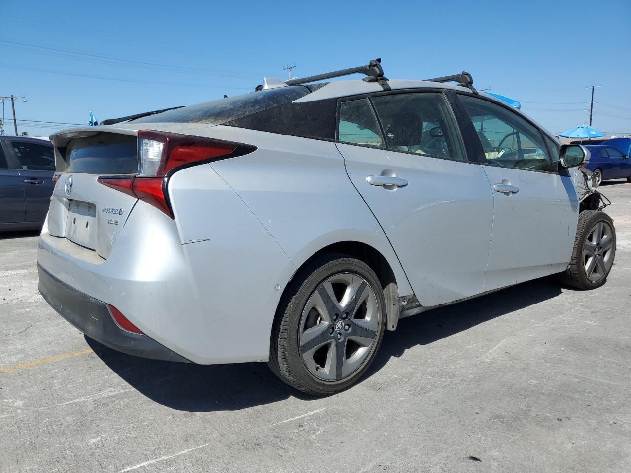 2022 Toyota Prius Night Shade - Фото 3