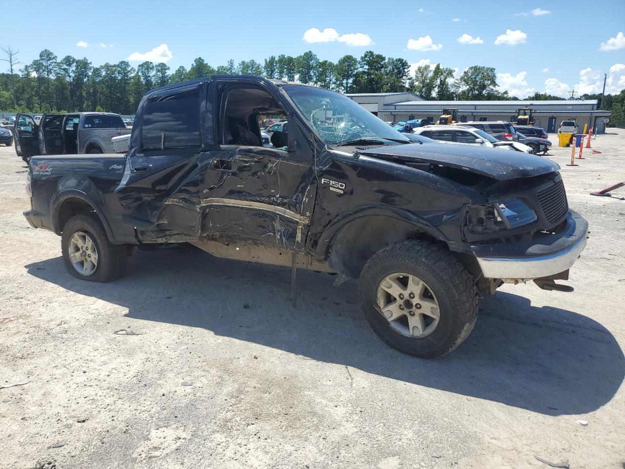 2003 Ford F150 Supercrew - Image 4