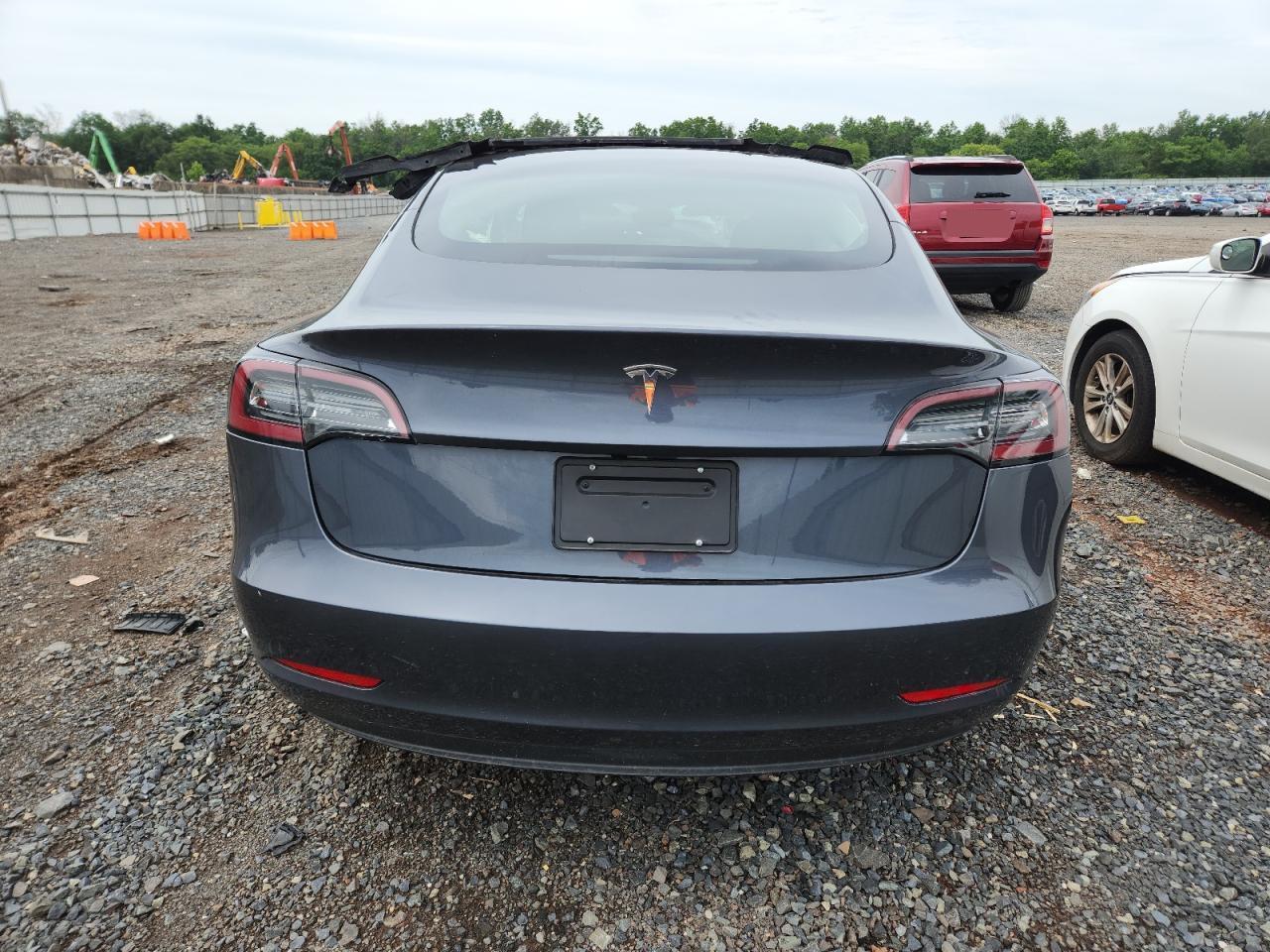 2023 Tesla Model 3 - Фото 6