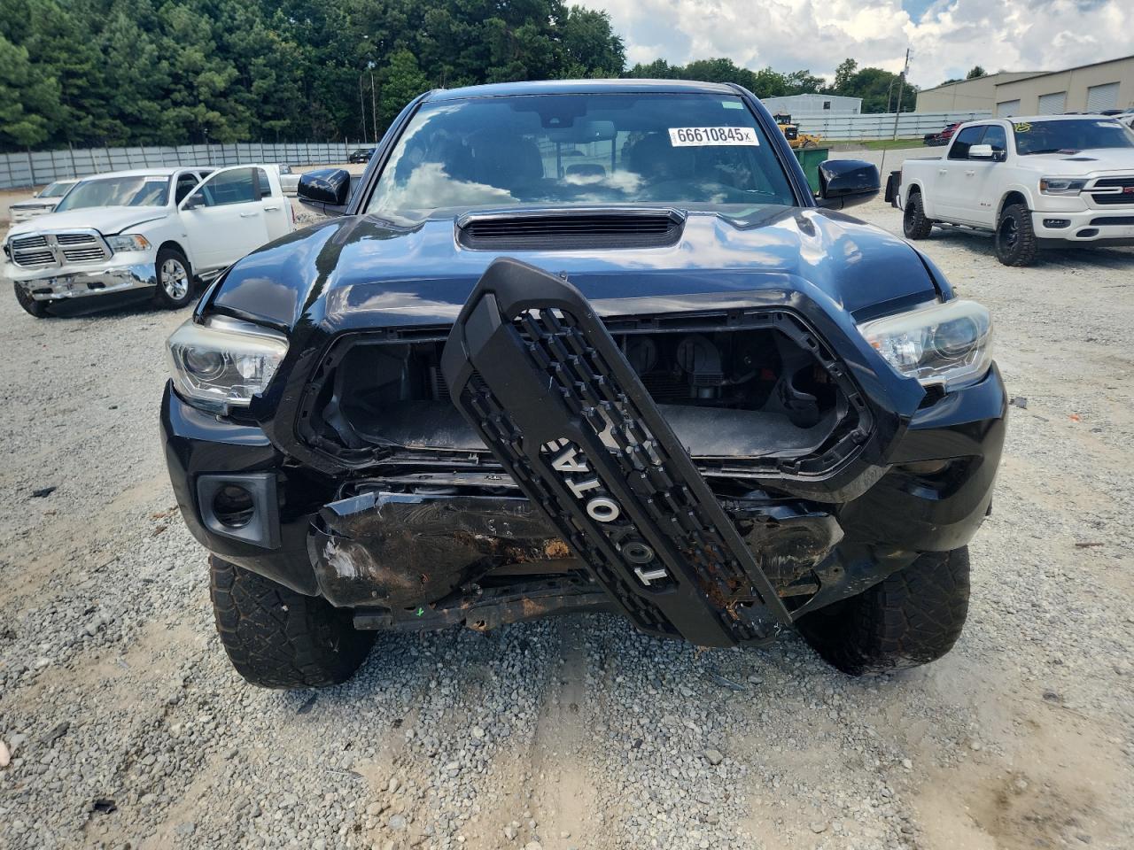 2018 Toyota Tacoma Double Cab - Фото 5
