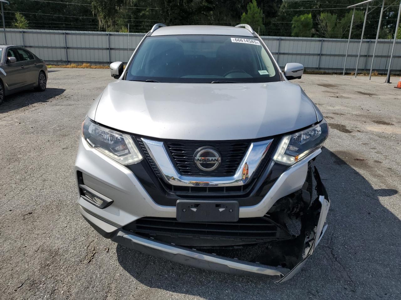 2018 Nissan Rogue S - Image 5