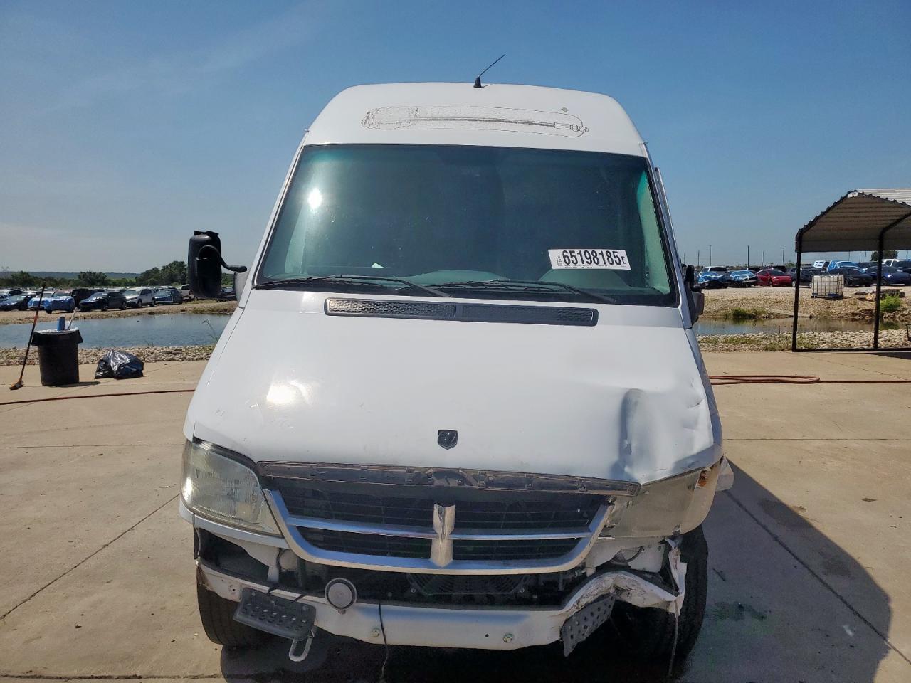 2006 Dodge Sprinter 2500 - Image 5