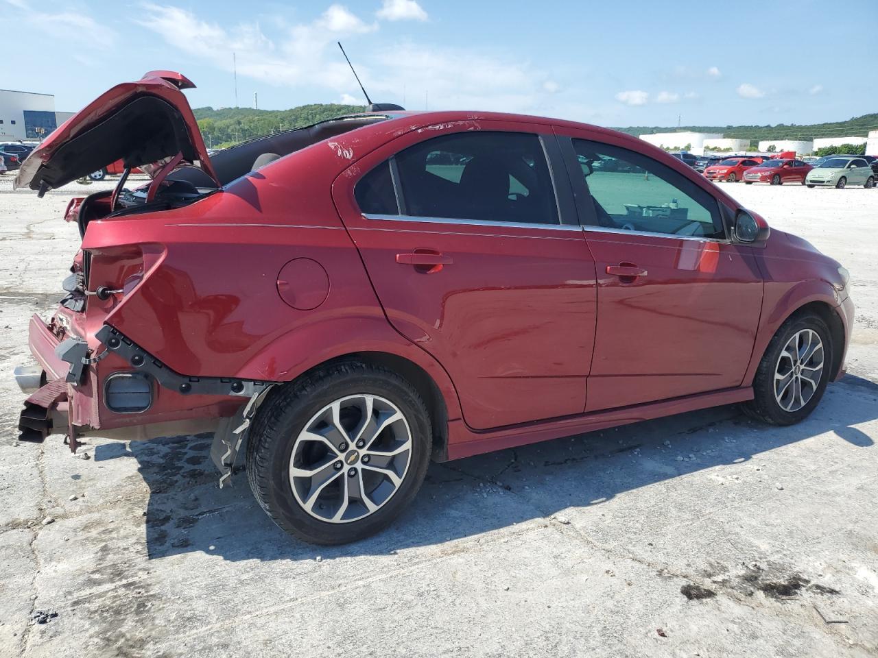 2017 Chevrolet Sonic Lt - Image 3