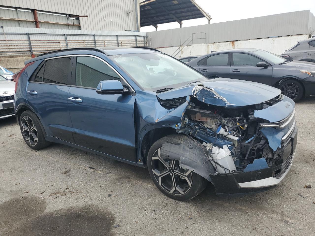 2023 Kia Niro Sx - Фото 4