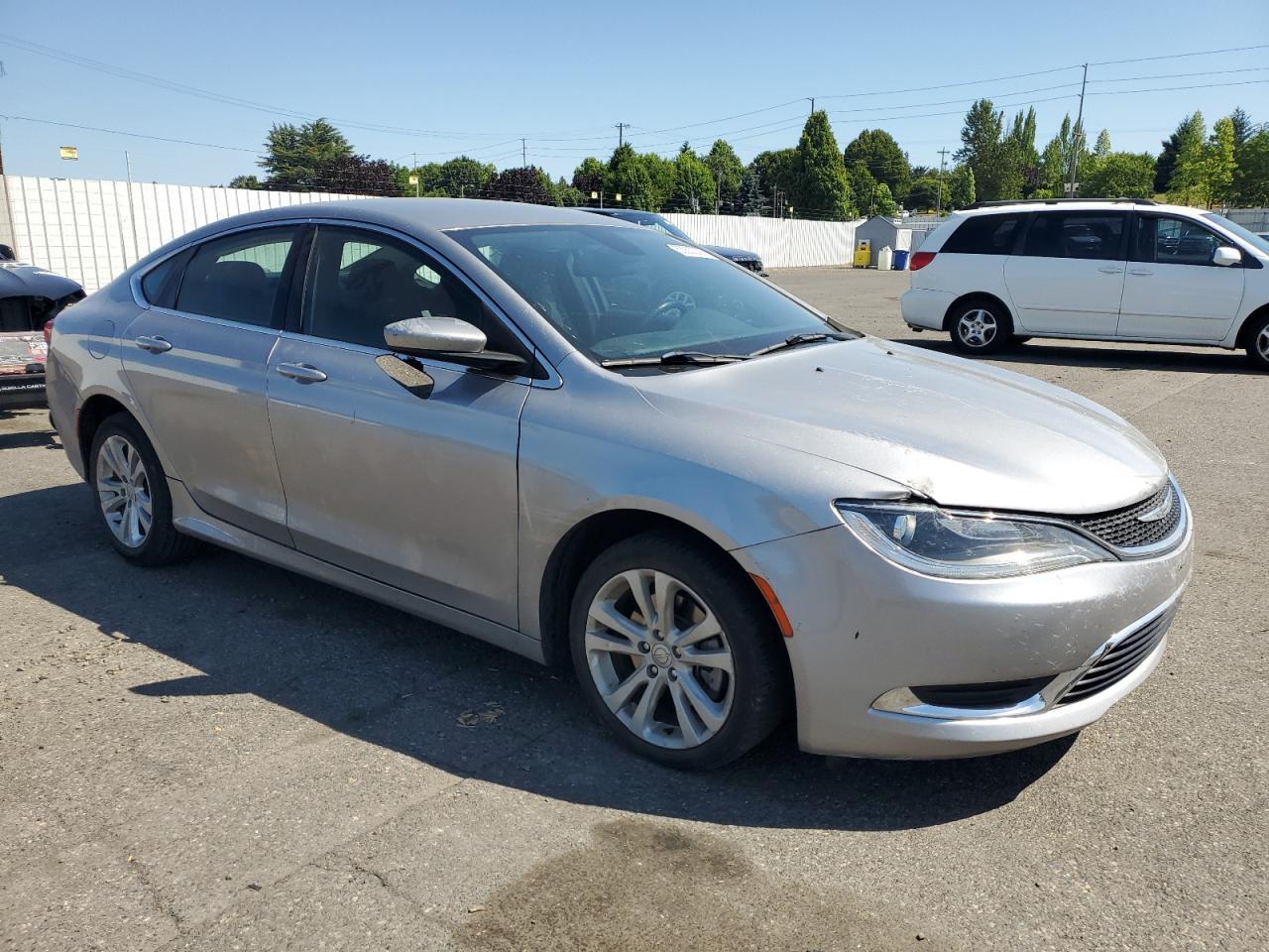 2016 Chrysler 200 Limited - Фото 4