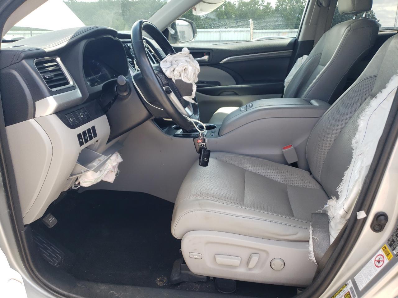 2018 Toyota Highlander Hybrid Limited - Image 7