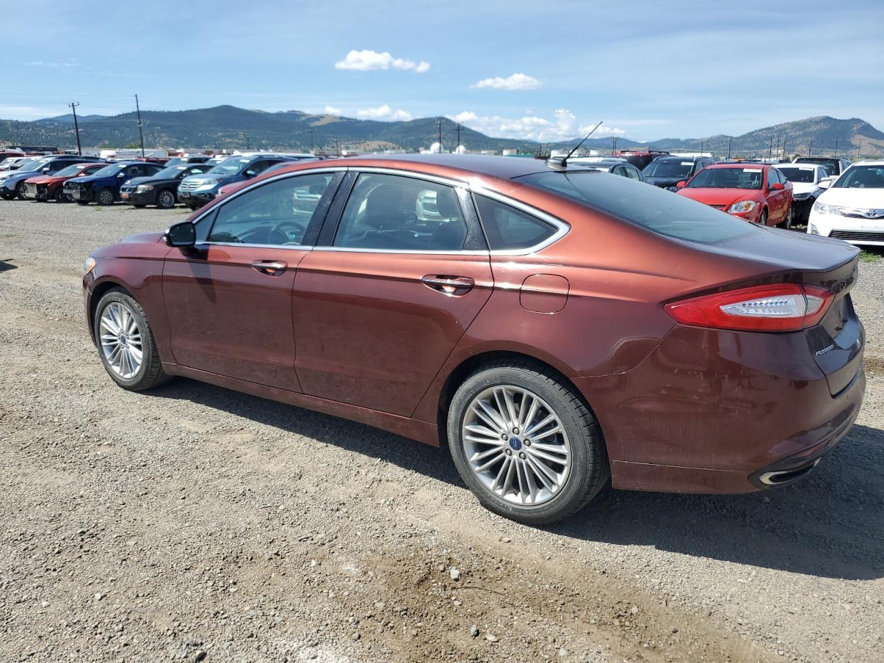 2016 Ford Fusion Se - Фото 2