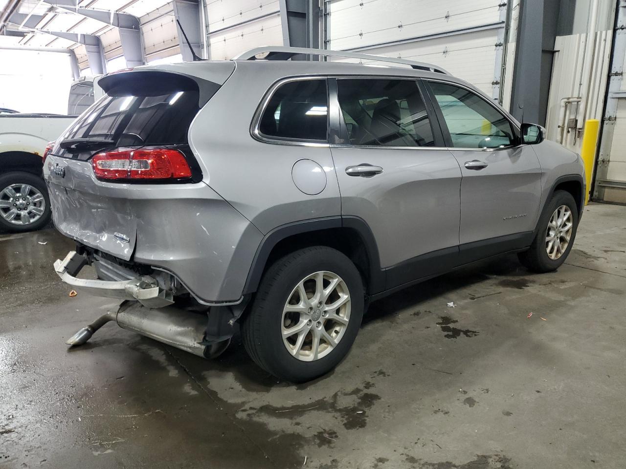 2018 Jeep Cherokee Latitude - Фото 3