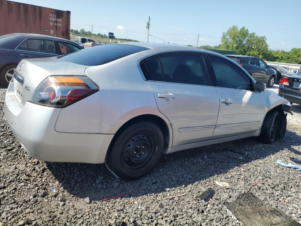 2012 Nissan Altima Base - Фото 3