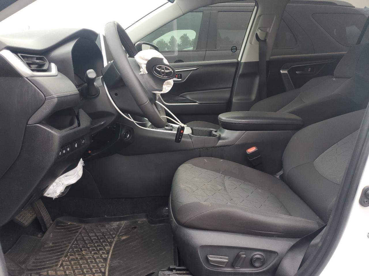 2023 Toyota Rav4 Xle - Image 7
