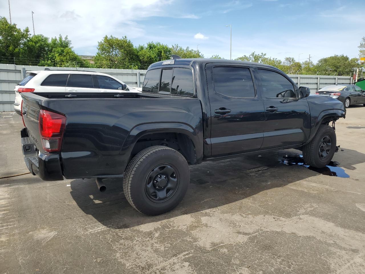 2022 Toyota Tacoma Double Cab - Image 3