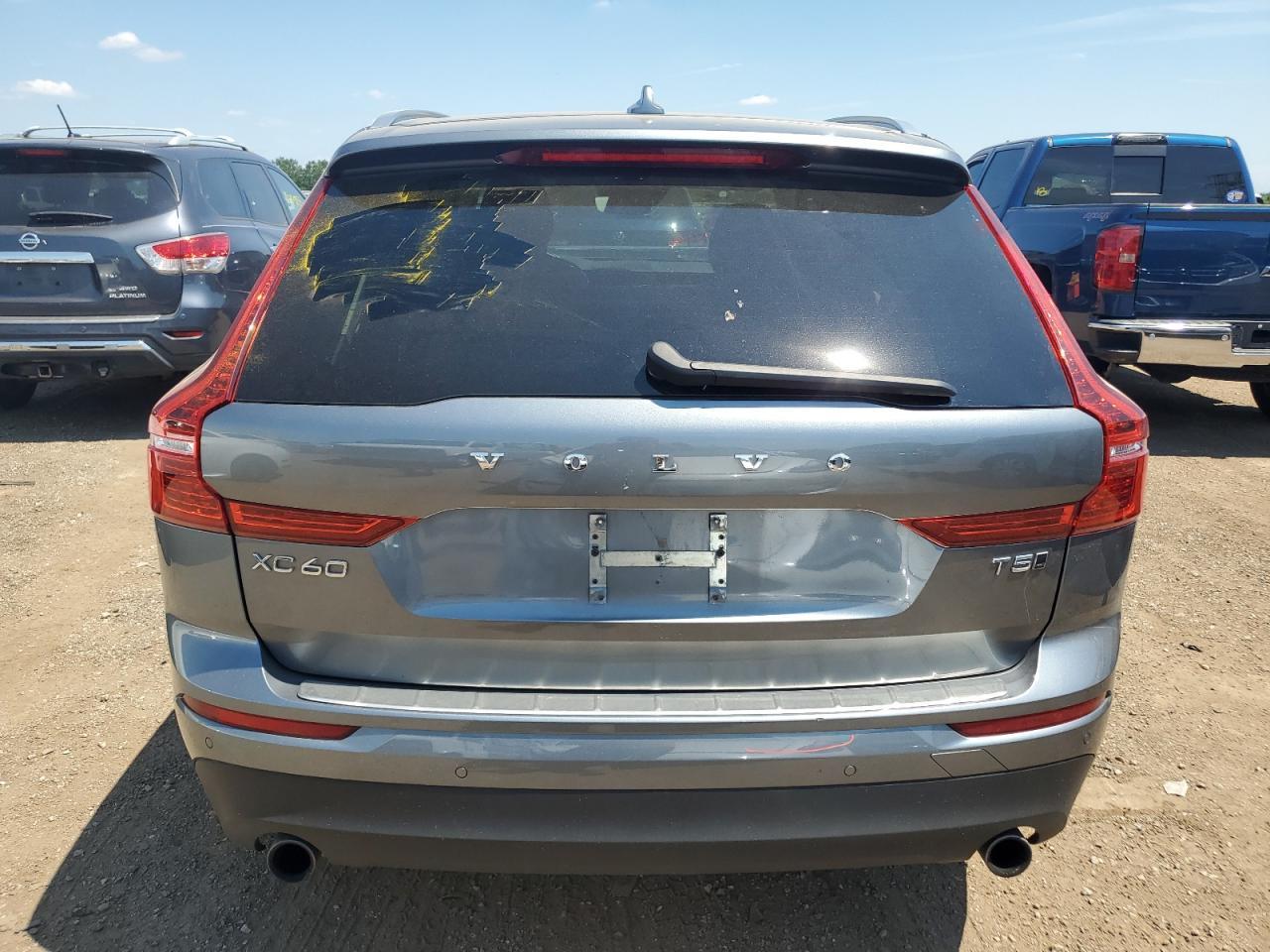 2021 Volvo Xc60 T5 Momentum - Image 6