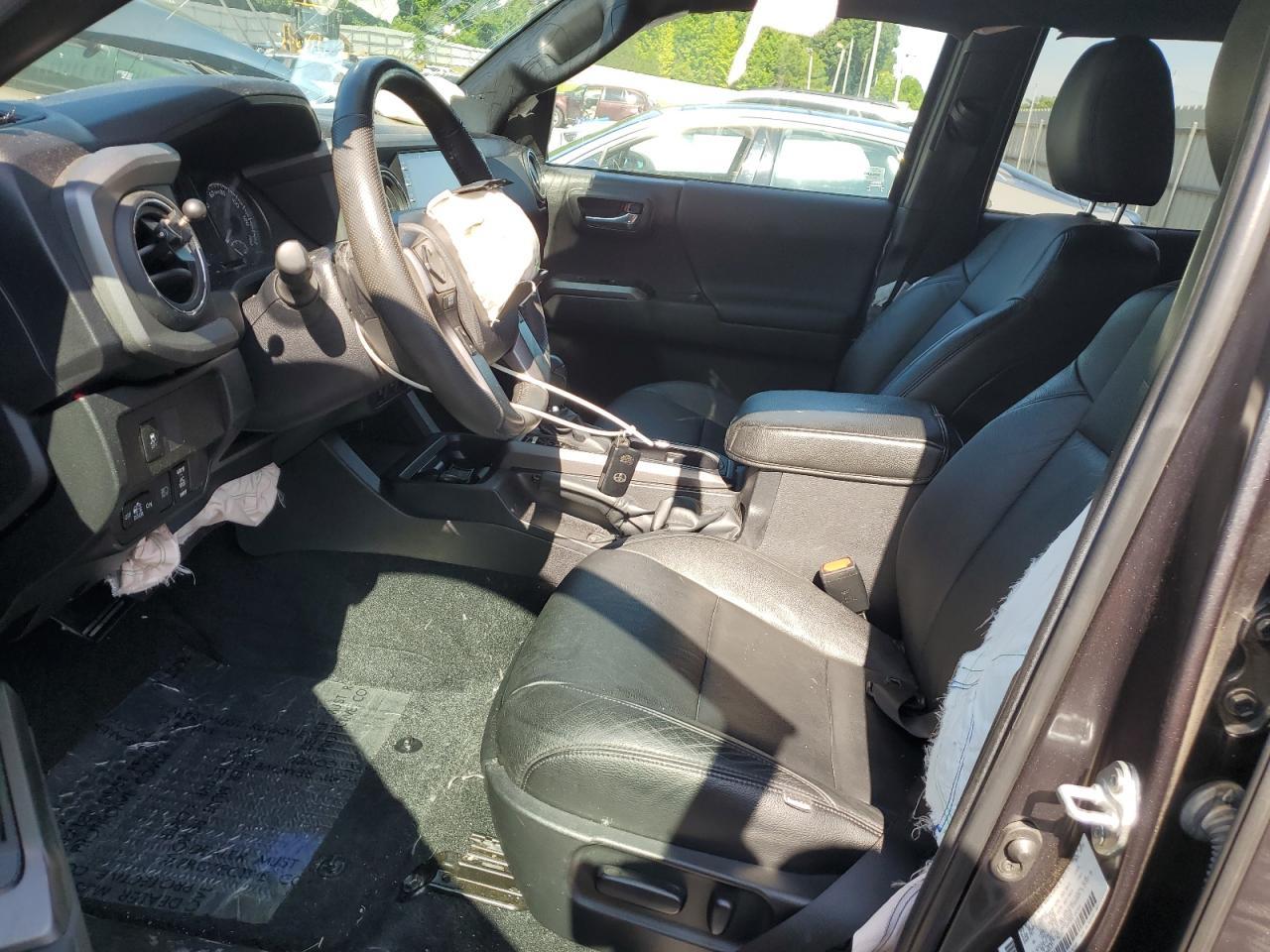 2022 Toyota Tacoma Double Cab - Image 7