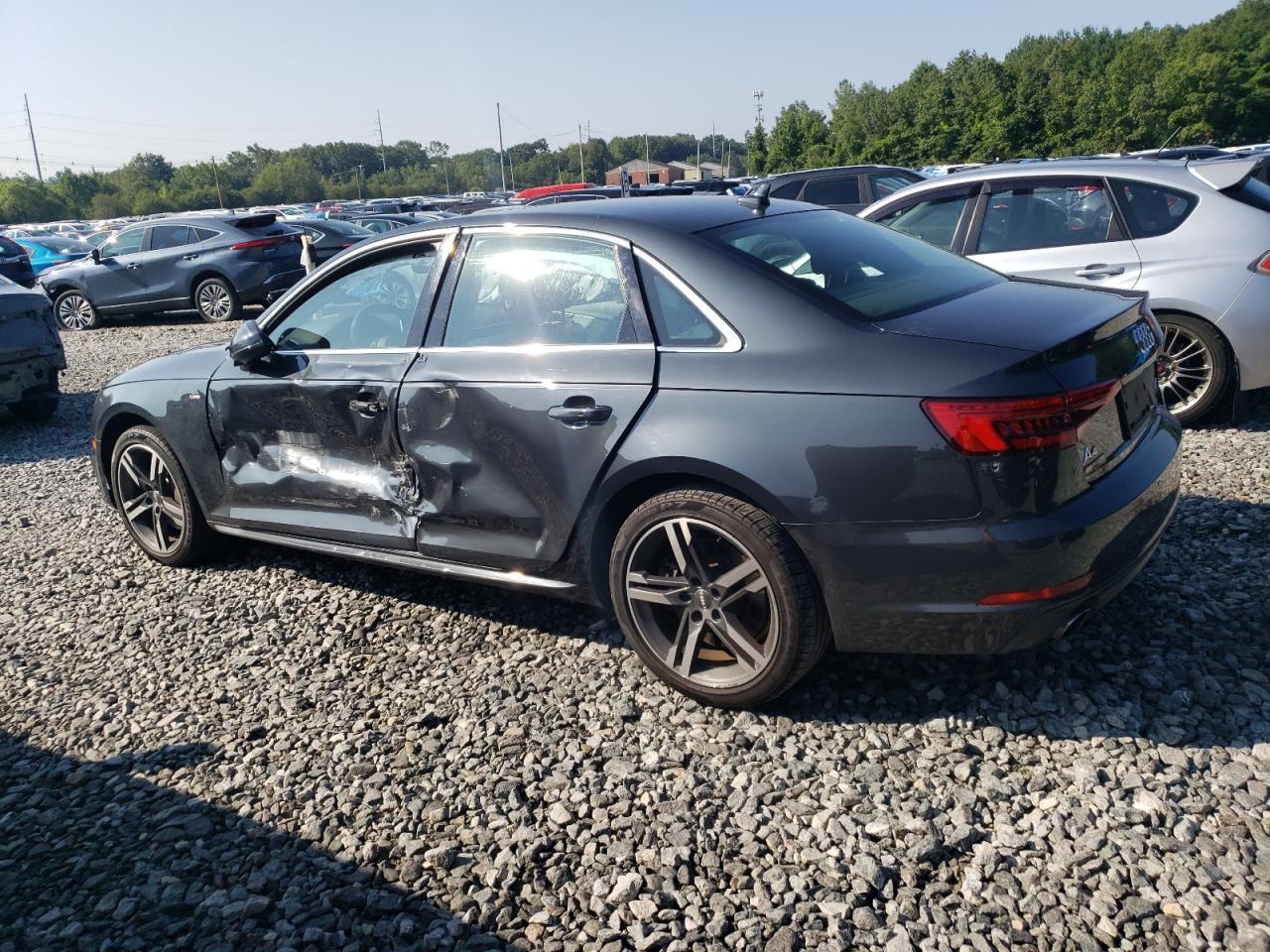 2017 Audi A4 Premium Plus - Фото 2