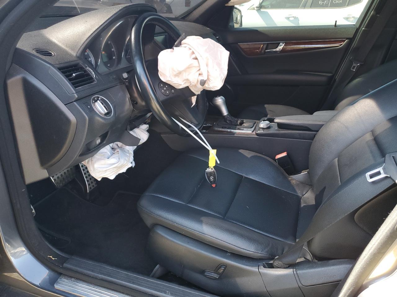 2011 Mercedes-Benz C 300 - Image 7